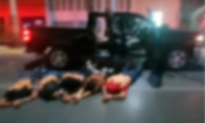 cártel en Tamaulipas entregó a cinco hombres presuntamente responsables del secuestro de cuatro ciudadanos estadounidenses en Matamoros.